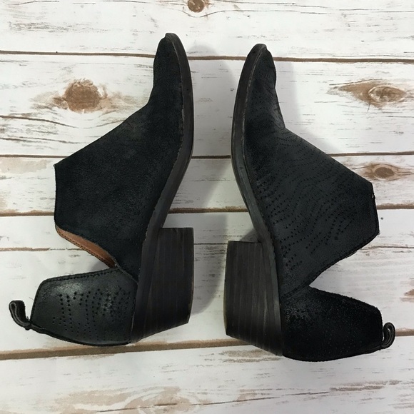 Lucky Brand Ankle Boots Booties Size 8 black western side cutout perforated heel - Picture 10 of 15
